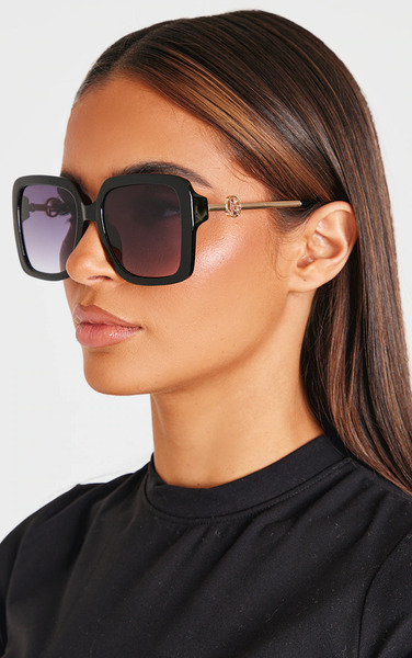  Prettylittlething Black Over-sized Square Sunglasses 