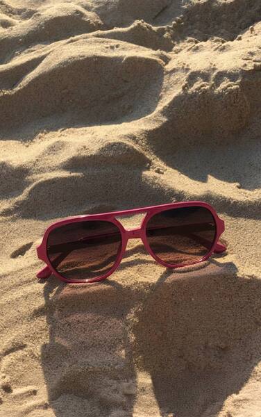  Prettylittlething Burgundy Plastic Frame Burgundy Tinted Lens Aviator Sunglasses 