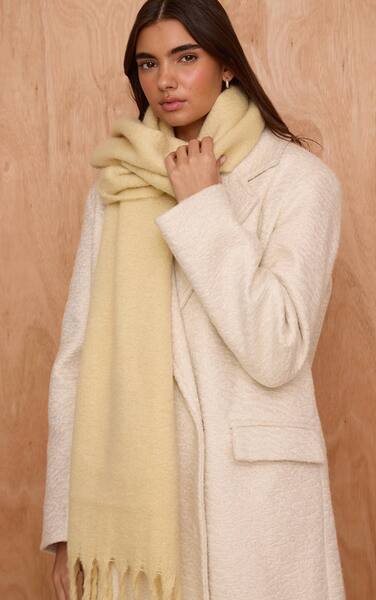  Prettylittlething Butter Yellow Blanket Tassel Scarf 