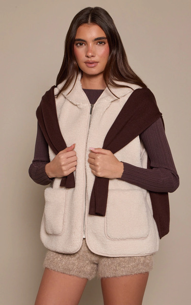  Prettylittlething Cream Borg Zip Up Gilet 