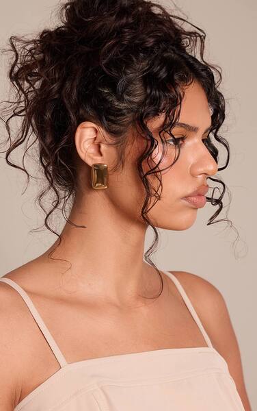  Prettylittlething Gold Stainless Steel Smooth Rectangle Stud Earrings 