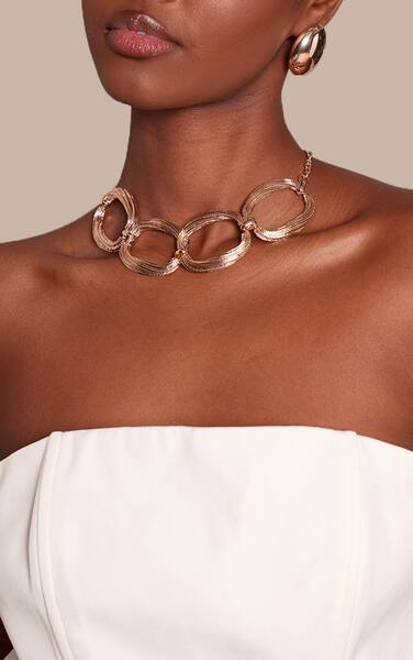  Prettylittlething Gold Textured Shimmer Oval Statement Necklace 