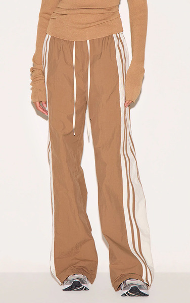  Prettylittlething Mocha Shell Contrast Side Stripe Track Pants 