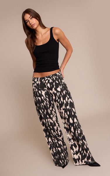  Prettylittlething Mono Leopard Slouchy Wide Leg Jeans, Black 