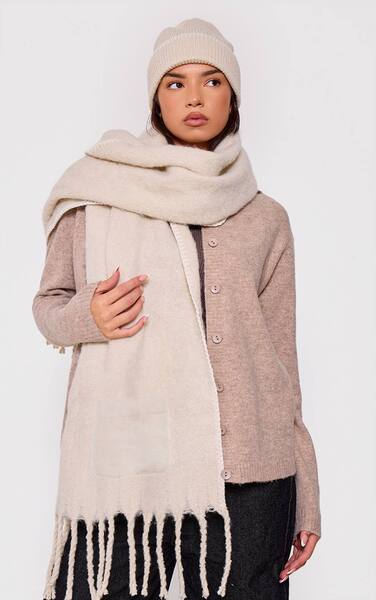  Prettylittlething Oatmeal Pocket Stitch Detail Tassel Scarf 