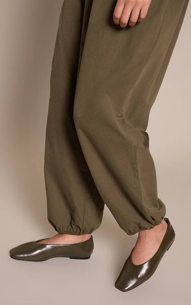  Prettylittlething Olive Pu Snip Toe Ballet Flat 