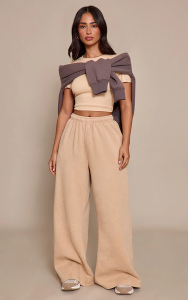  Prettylittlething Petite Beige Oversized Wide Leg Washed Joggers 