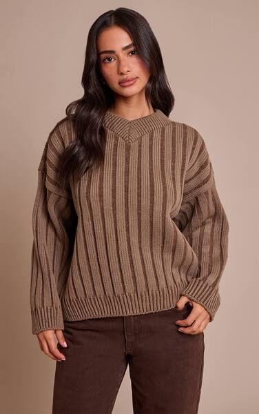  Prettylittlething Petite Olive Chunky Rib Knitted V Neck Jumper 