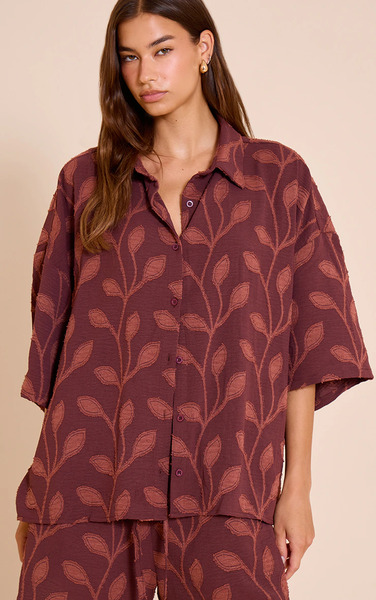  Prettylittlething Plum Embroidered Floral Oversized Short Sleeve Shirt 