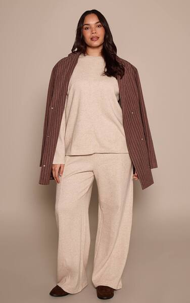  Prettylittlething Plus Basic Mocha Soft Rib Straight Leg Joggers 