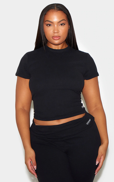  Prettylittlething Plus Black Core Collection Tab Sculpt Contour Longline T-shirt 
