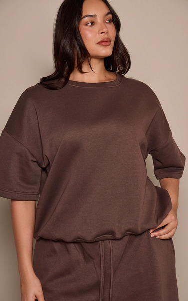  Prettylittlething Plus Chocolate Oversized Drop Shoulder Sweat T-shirt 