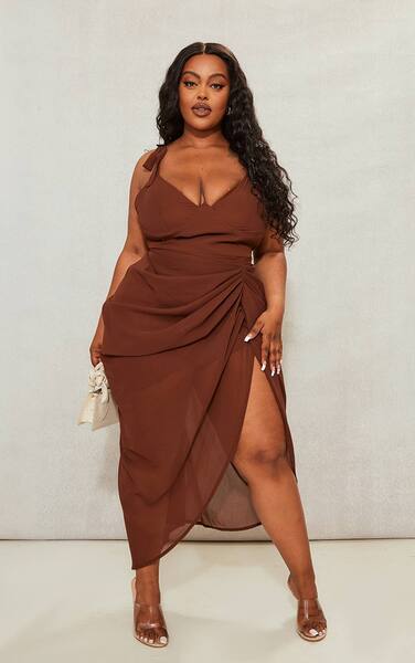  Prettylittlething Plus Chocolate Underwire Detail Draped Midi Dress 