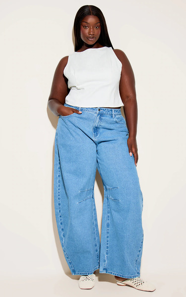  Prettylittlething Plus Mid Blue Wash Seam Detail Barrel Jean 