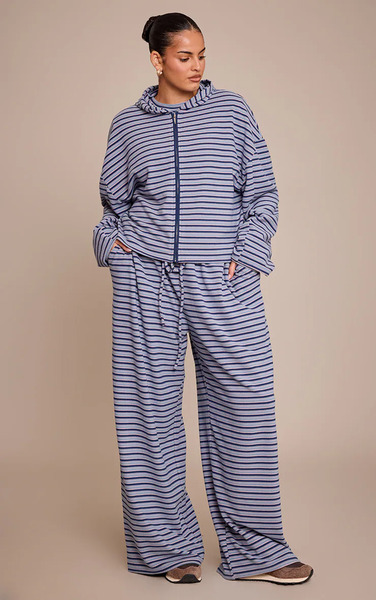  Prettylittlething Plus Navy Striped Soft Fleece Straight Leg Joggers 
