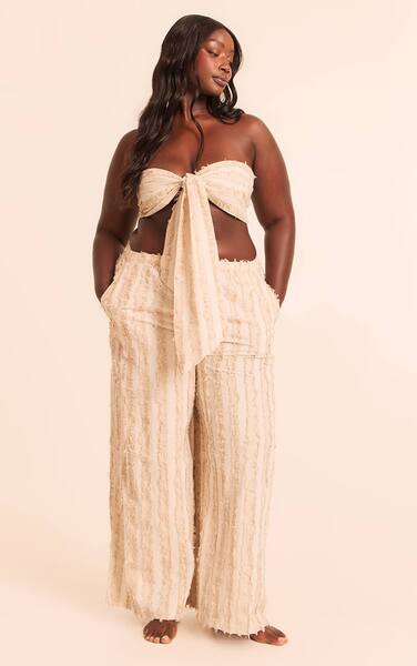  Prettylittlething Plus Stone Frayed Linen Look Wide Leg Beach Trousers 