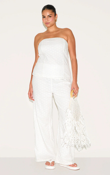  Prettylittlething Plus White Embroidered Linen Mid Rise Trousers 
