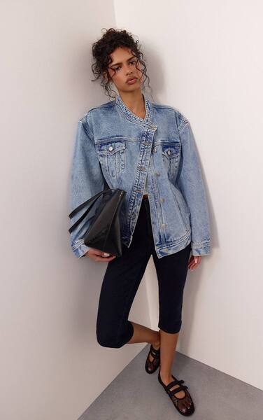  Prettylittlething Raw Indigo Denim Capris 