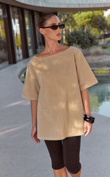  Prettylittlething Sand Faux Suede Oversized Boxy Detail Structured Top 