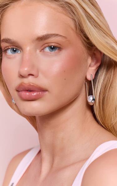  Prettylittlething Silver Draped Pearl Detail Hoop Earring 