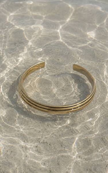  Prettylittlething Stainless Steel Smooth Layered Band Cuff, Gold 