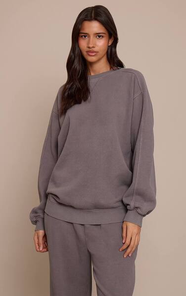  Prettylittlething Tall Charcoal Acid Washed Cross Stitch Sweatshirt 
