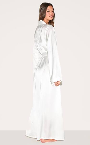  Prettylittlething White Bride Embroidered Satin Maxi Robe 