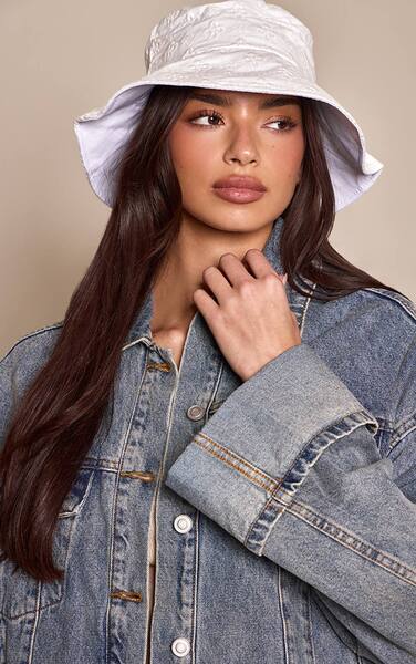  Prettylittlething White Broderie Bucket Hat 
