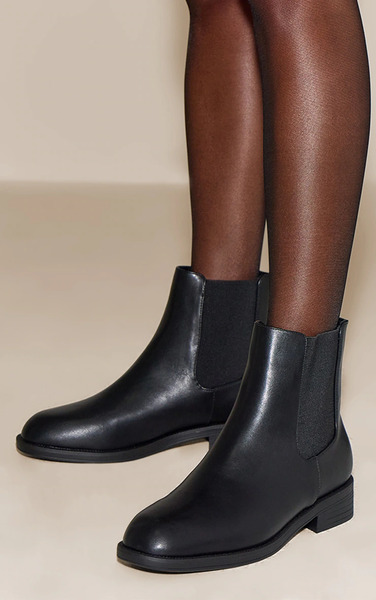  Prettylittlething Wide Fit Black Round Toe Basic Chelsea Ankle Boot 