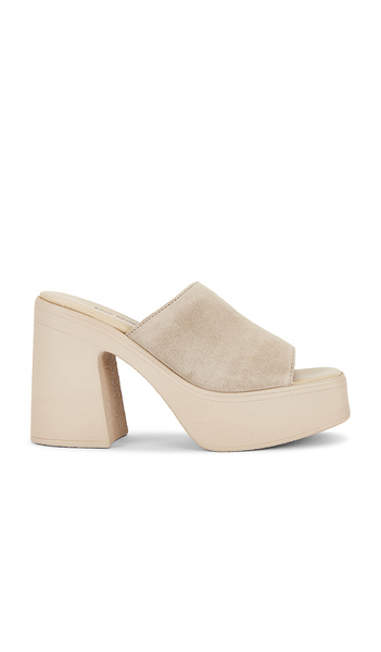  Free People Zoe Platform Sandal In Diamond Suede In Taupe. Size 36. Also In 39, 37.5, 38, 38.5, 39.5, 40, 41. 
