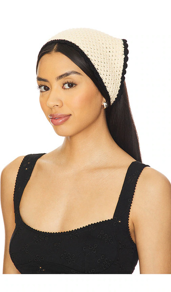  Guizio Knit Bandana In Cream. 