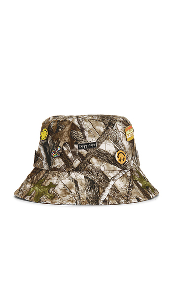  Happy Caps Pin Bucket Hat In Green. 