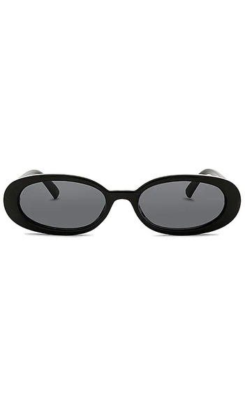  Le Specs Outta Love In Black. 