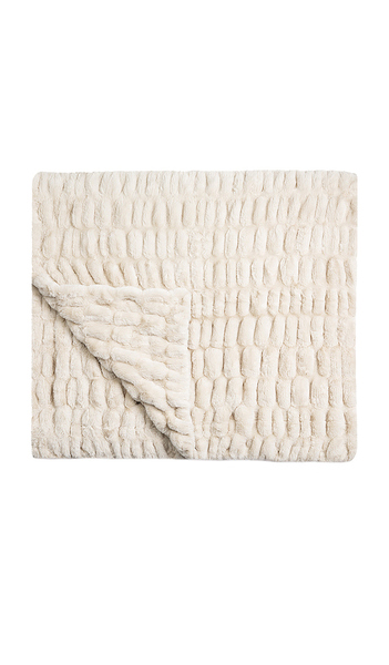 Lola Blankets Lola Original Blanket In Ivory. 
