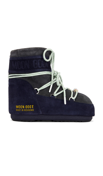  Moon Boot X Guest In Residence Low Suede Beads Boot In Navy. Size 36/38. Also In 33/35, 39/41, 42/44. 