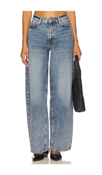  Samsoe Samsoe Saharper Jean In Blue. Size 25. Also In 26, 27. 