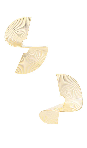  Shashi 1984 Earring In Metallic Gold. 