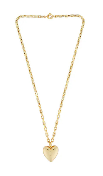  Timeless Pearly Heart Necklace In Metallic Gold. 