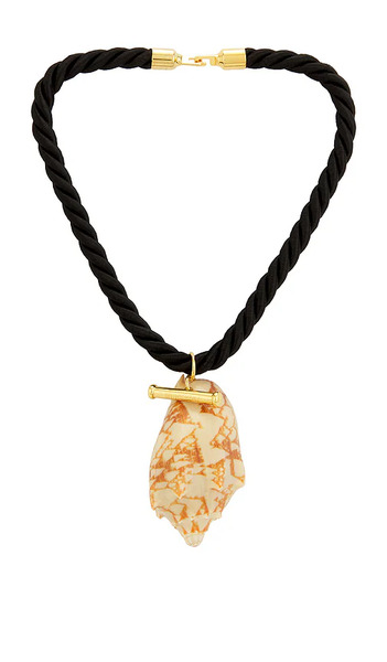  Timeless Pearly Shell Cord Necklace In Black. 