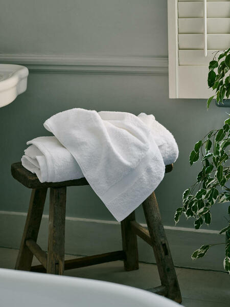  Soho Home House Hand Towel, 82 X 50cm 