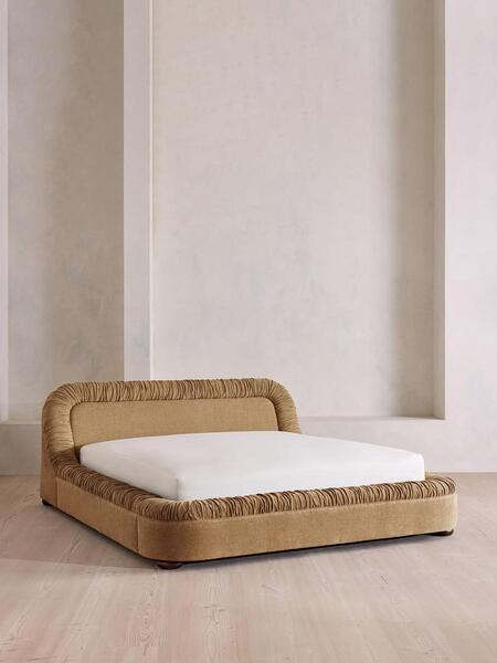  Soho Home Vara Bed, Emperor, Linen Chenille, Sand 