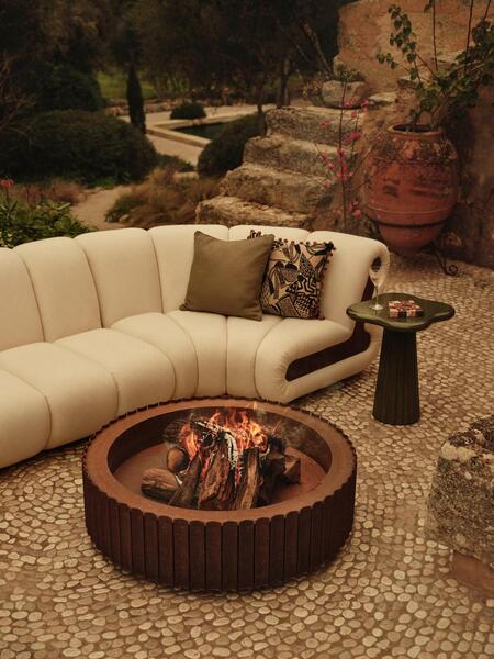  Soho Home Wunder Outdoor Fire Pit 