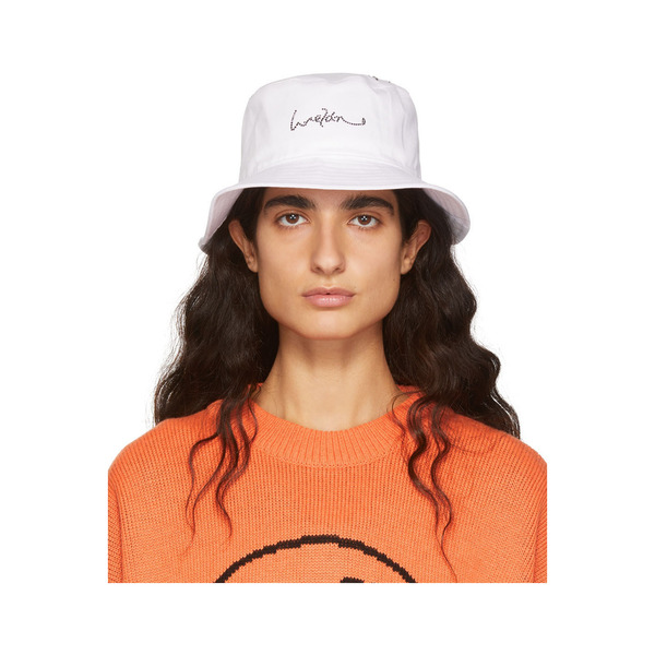  We11done White Hotfix Star Bucket Hat 