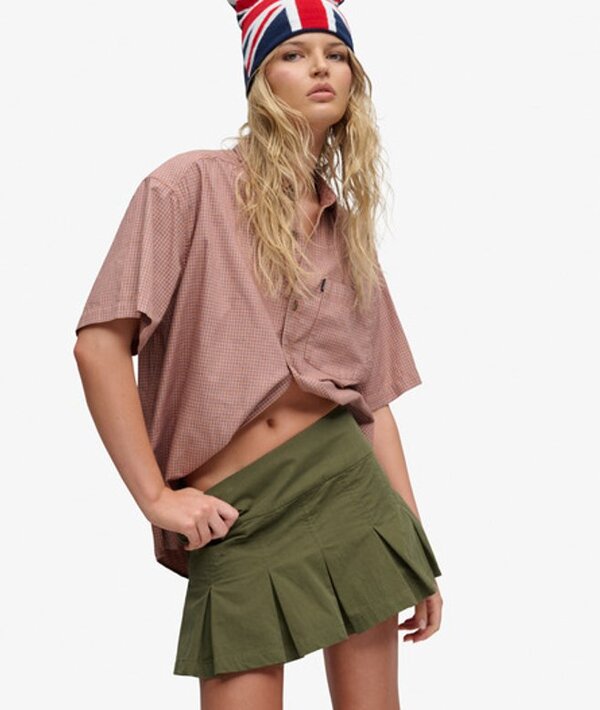  Bench X Superdry & Co Women's Bench Logo Pleated Peached Mini Skirt Green / Light Olive/ Moonbeam   Size: Xxs 