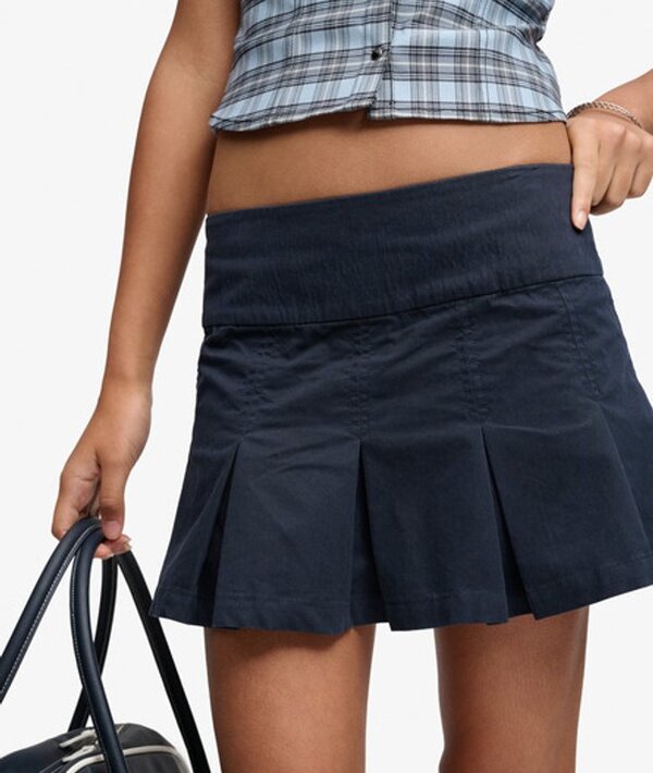  Bench X Superdry & Co Women's Bench Logo Pleated Peached Mini Skirt Navy / Crt Navy/ Moonmist   Size: Xl 